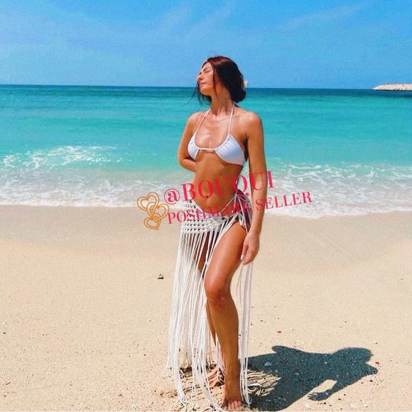 BLOGGERS FAV ZARA CROCHETED PAREO FRINGE SKIRT - Picture 5 of 14